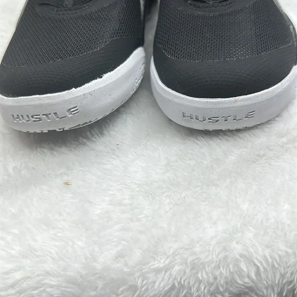 Toddlers Nike Tennis shoes size 13.5C - Picture 7 of 7